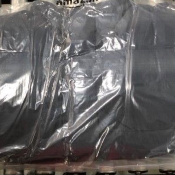 Amazon Essentials Women's Relaxed-Fit Mock-Neck Puffer Jacket-Daily Ritual Navy - Picture 6 of 7